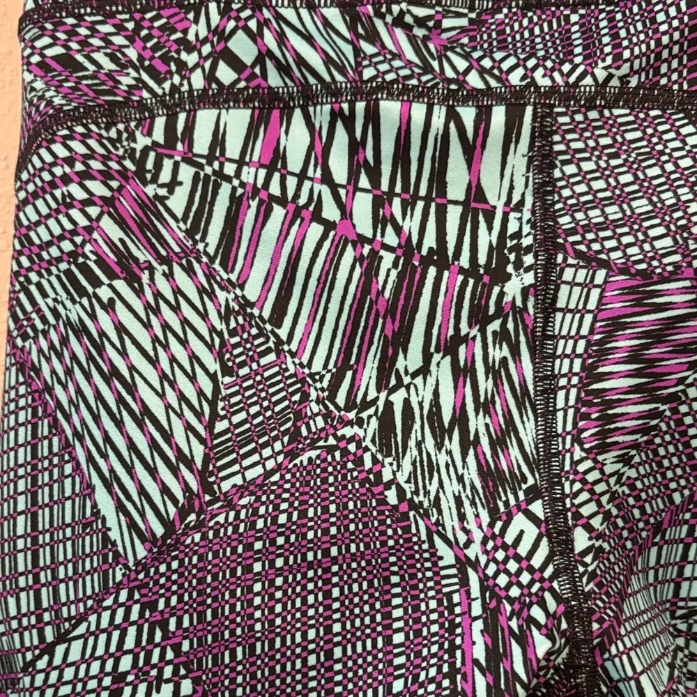 Under Armour Purple and Blue Patterned Leggings - Picture 5 of 6